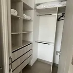 Departamento Entero, Cerca Plaza Egana, Estacionamiento Gratis